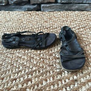 Merrell San Remo strap sandals size 7
